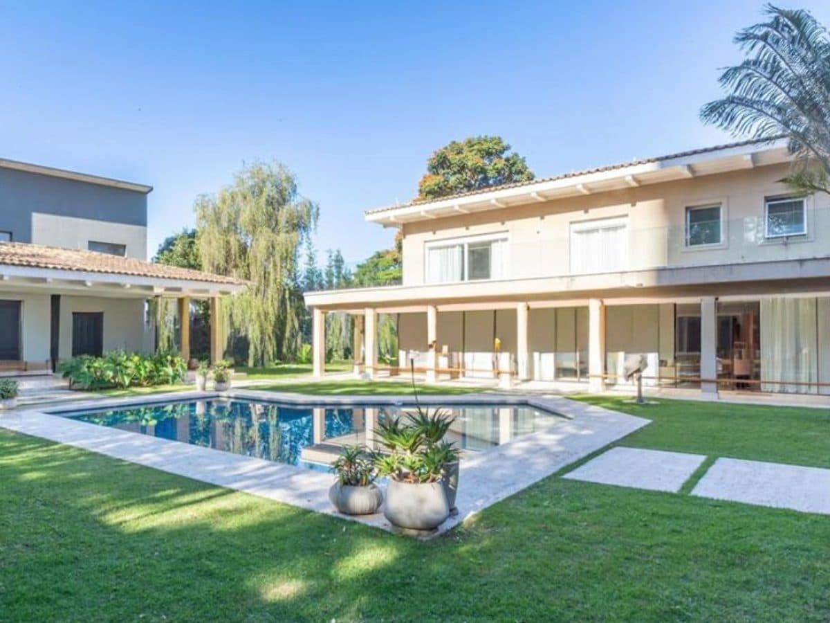 Casa com 1780m² de terreno